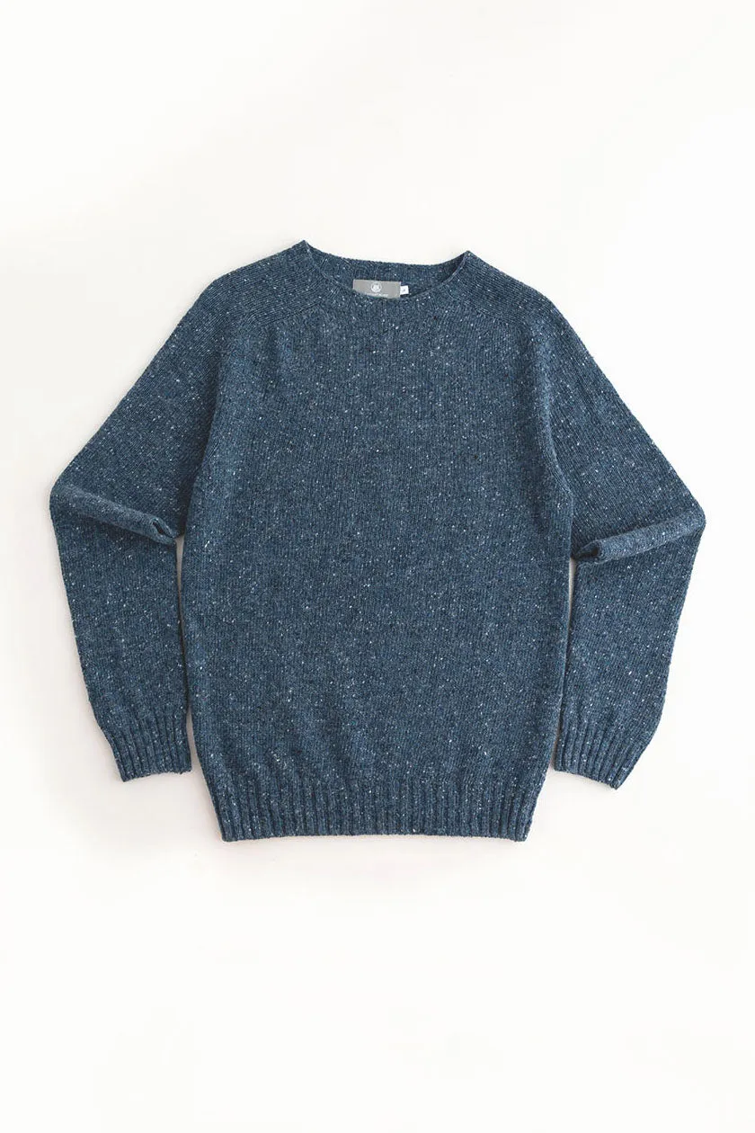 Mens Seamless Saddle Shoulder Donegal Jumper - Blue