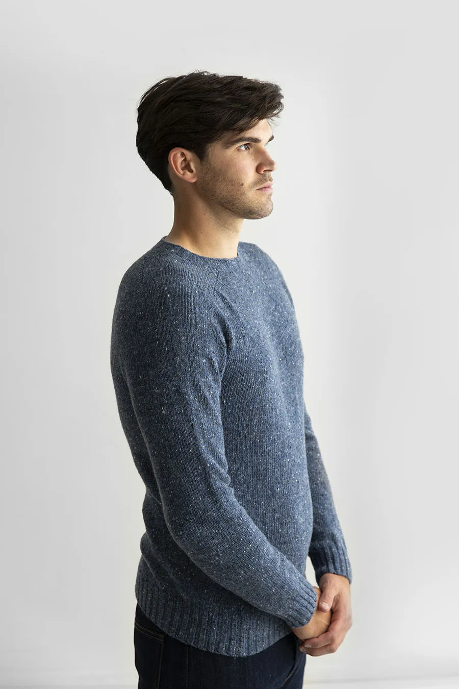 Mens Seamless Saddle Shoulder Donegal Jumper - Blue