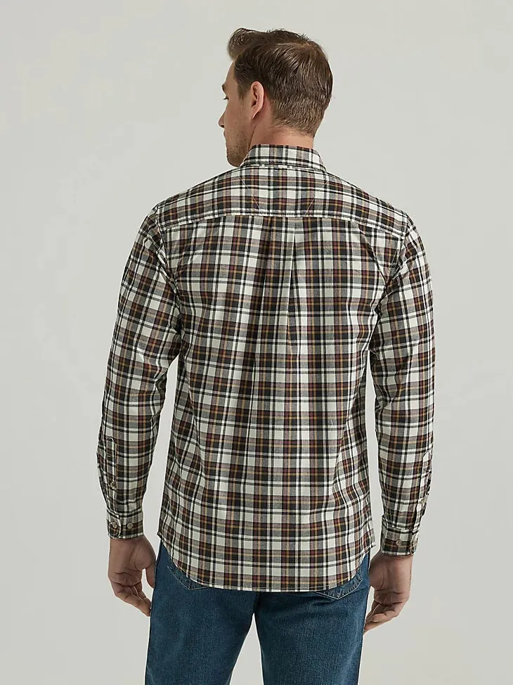 Wrangler Rugged Wear Long Sleeve Wrinkle Resist Plaid Button-Down Shirt